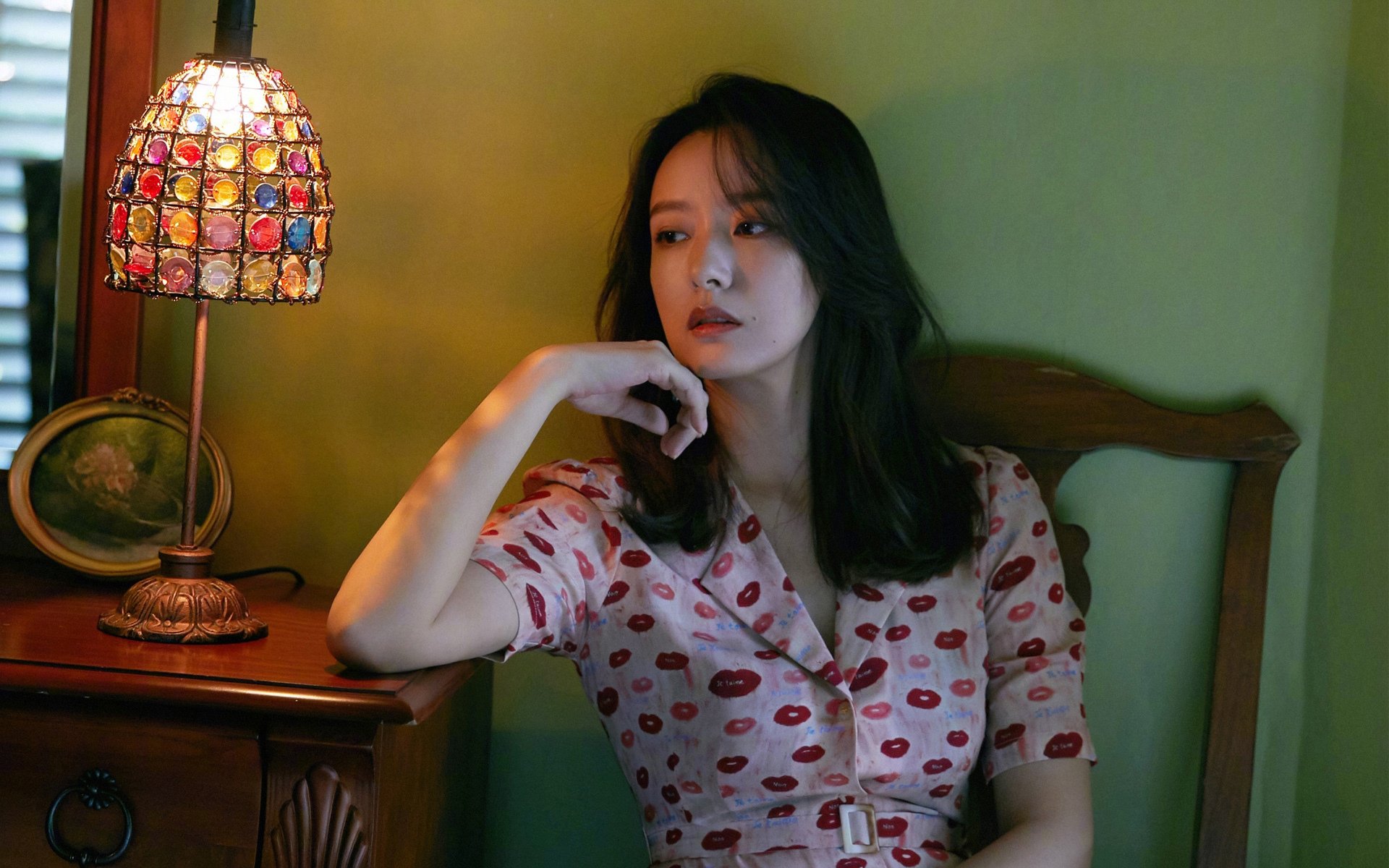 以小贾伦的统治级表现为支点,76人团队协作击溃尼克斯